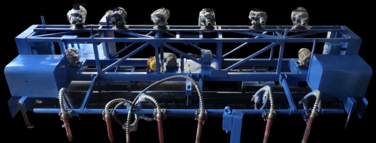 Vibration and screed assembly module for the RG Steel Crafts fixed form concrete paver